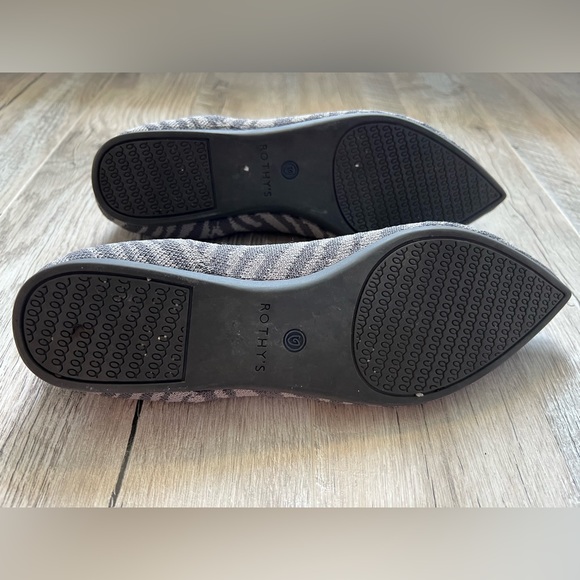 ROTHY'S The Point Retired Zebra Print Flats Slip on Shoes Womens Size 7 - Picture 10 of 10